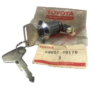 Genuine For Toyota Land Cruiser BJ60 FJ60 HJ60 Cylinder & Key Set Door Lock RH